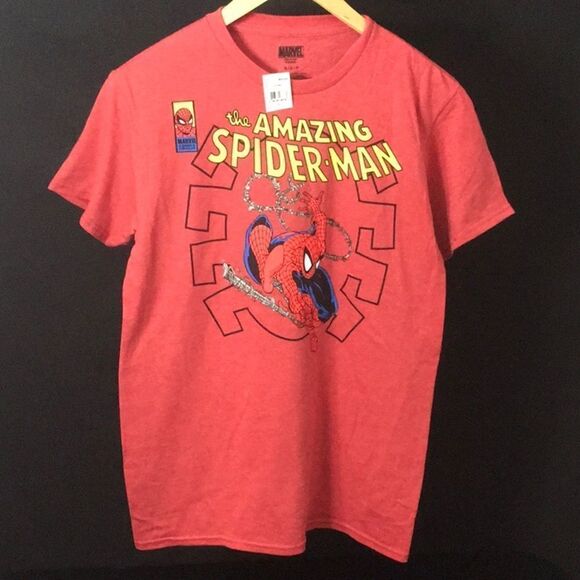 🔥 Marvel  Spider-Man men’s T-shirt Sz Small New - Picture 1 of 3